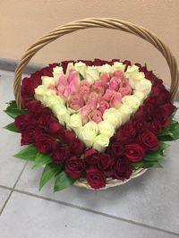 Купитьшикарный букетспбна базе.